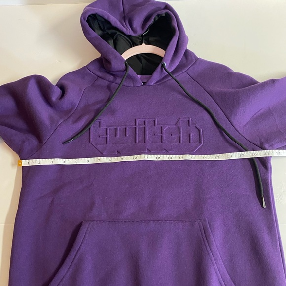 Twitch Purple Hoodie with kangaroo pocket in size M. - Picture 7 of 11